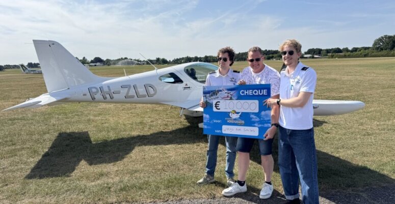 De cheque die in 2025 overhandigd werd op Hilversum